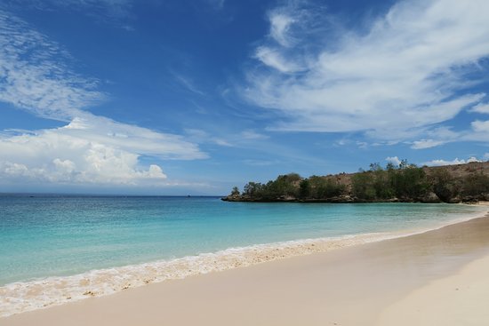 Pink Beach Tour